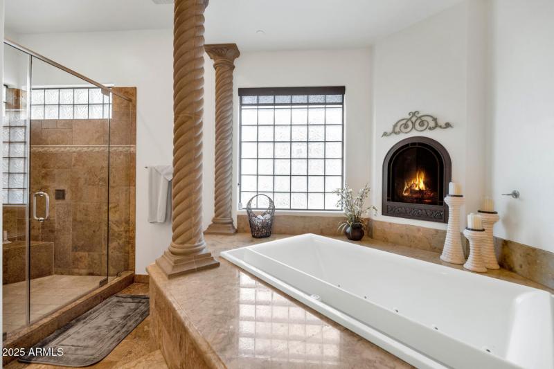 27601 N 110th Pl-large-026-044-27601 N 1