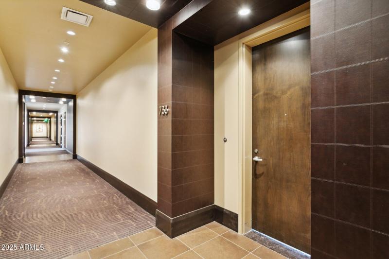 7th Floor Private Access