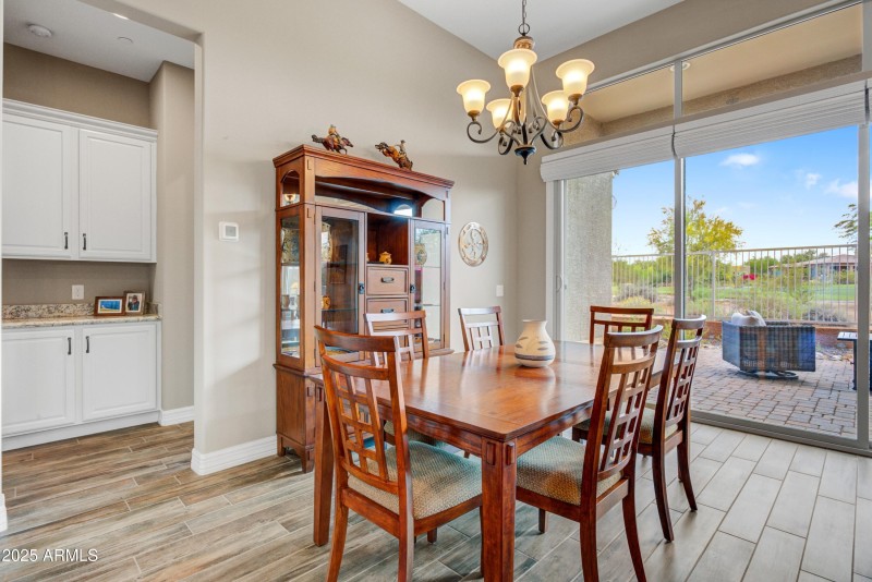 007_Dining Room