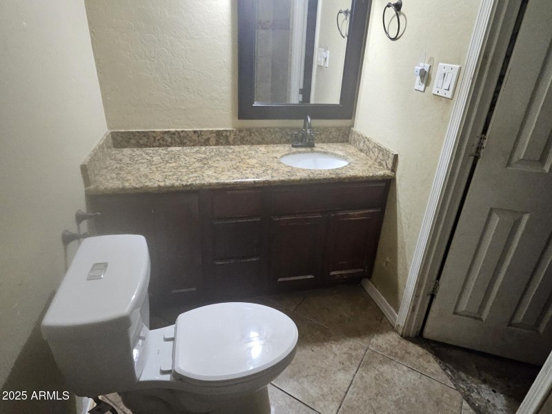 Resized_Resized_20250220_010420_17400403