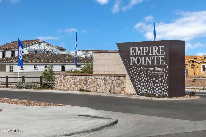 Mattamy_EmpirePointe_AmenityCenter_Entra
