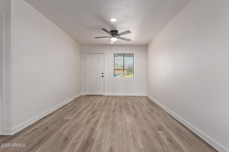 0005-05 Dunlap 1027
