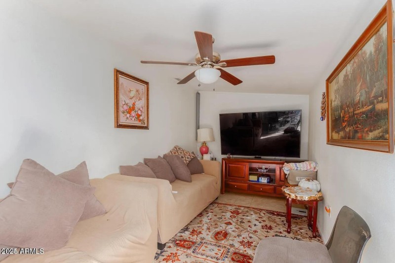 15 - TV Room