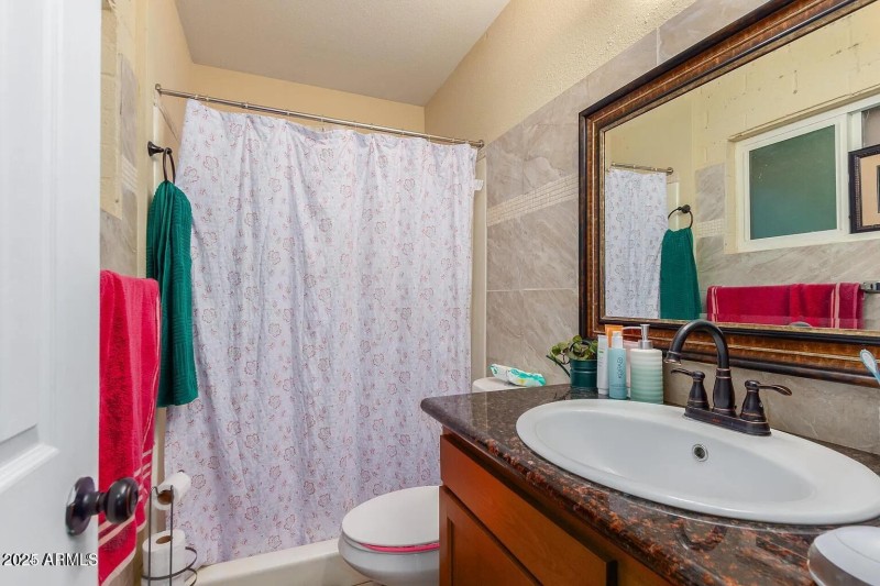 26 - Bathroom 3