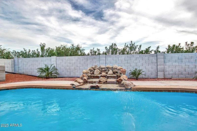 31 - Backyard