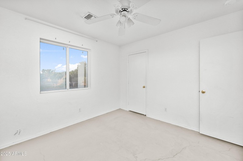 11-17707-E-Karsten-Drive-11