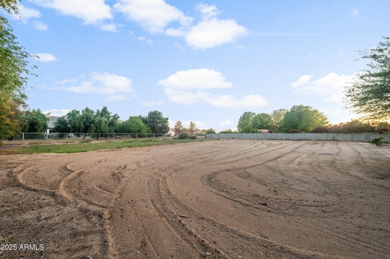 21-17707-E-Karsten-Drive-21