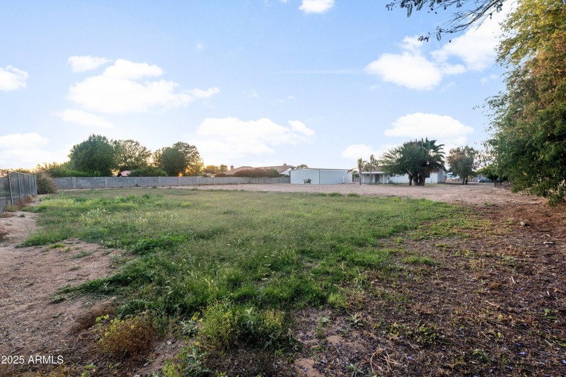 23-17707-E-Karsten-Drive-23