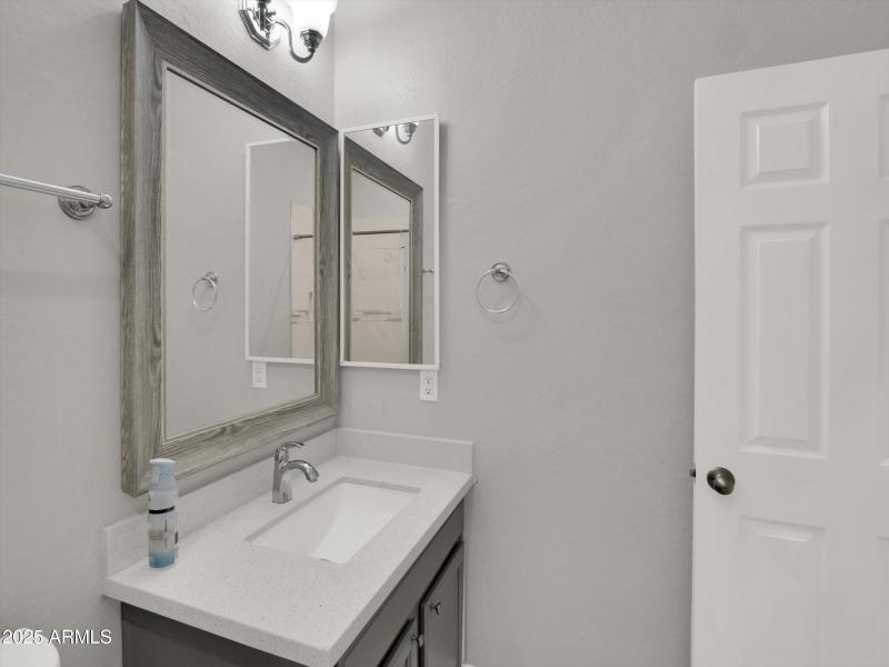 16-8854 W Augusta Avenue-16