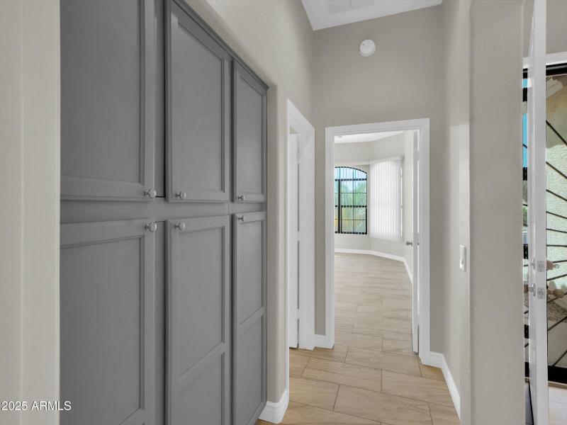 17-8854 W Augusta Avenue-17