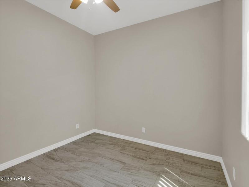 23-8854 W Augusta Avenue-23