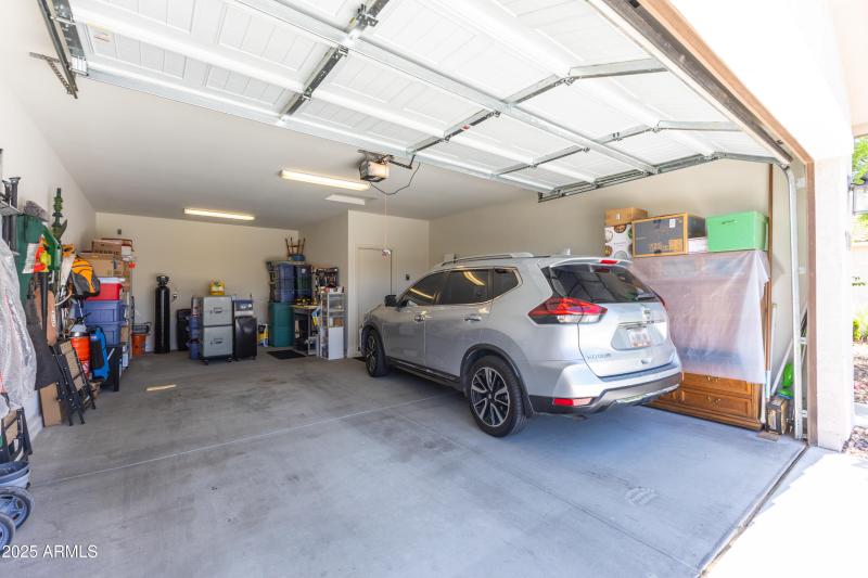 3655 N Astoria Dr-34