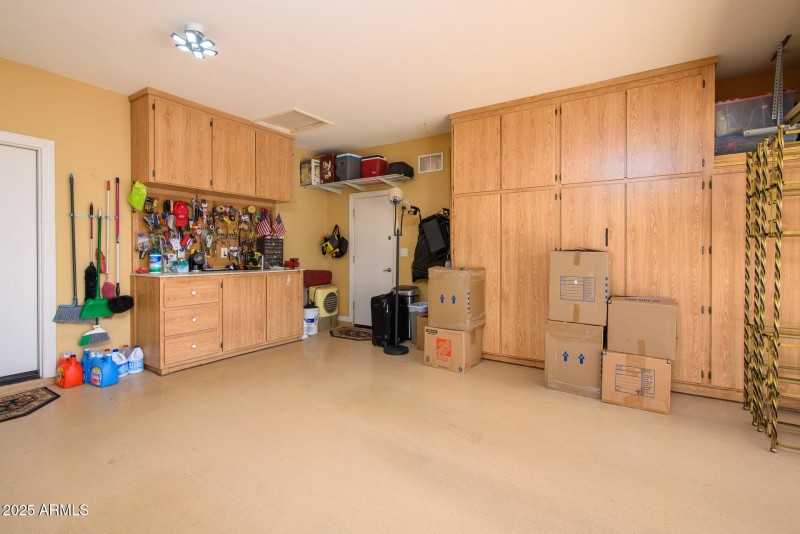 42311 W Good Vibrations Ln-9038-HDR-Edit