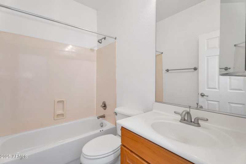 27-web-or-mls-20507 W Daniel Pl -27