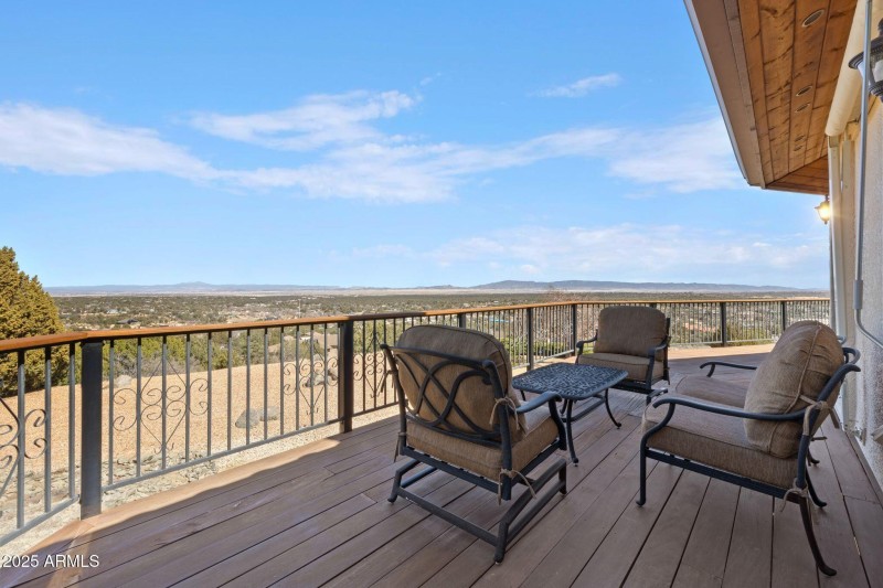 DECK VIEW