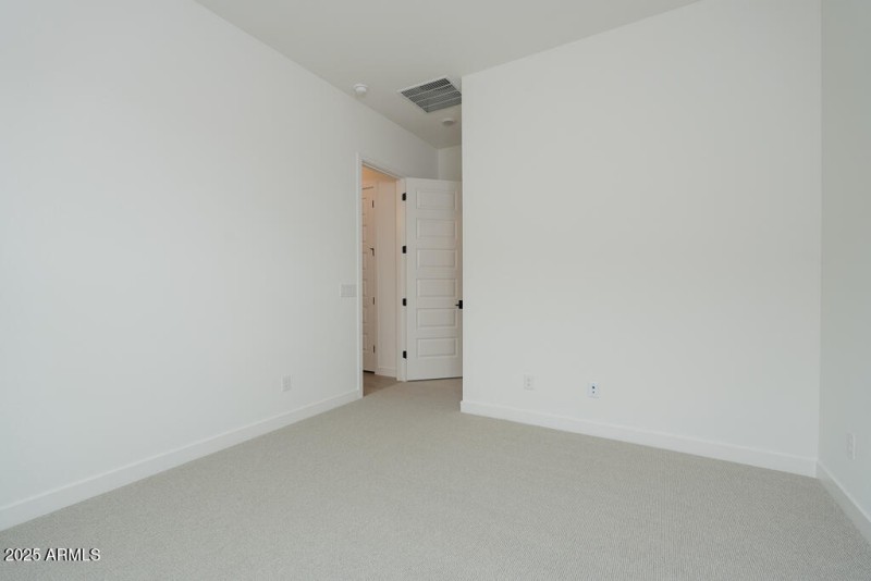 Tri Pointe Waterston Central 385 - Bedro