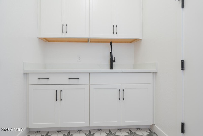 Tri Pointe Waterston Central 385 - Laund