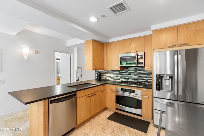 20-Kitchen
