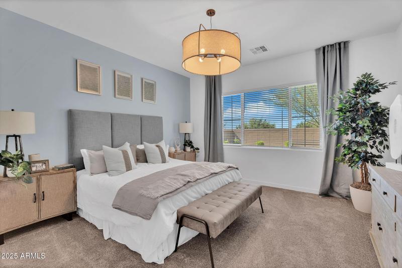 29-web-or-mls-21934 E lords Court-26