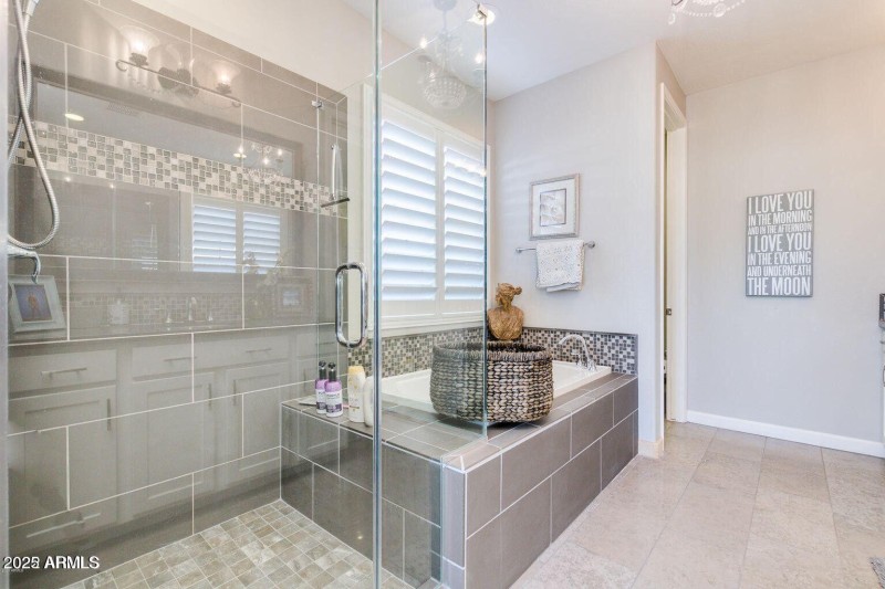 20220613225343377160000000-o