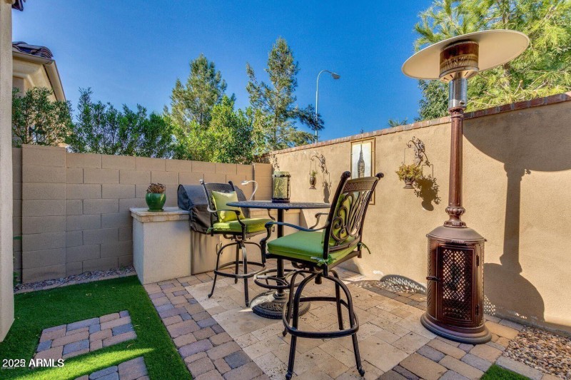 20220613225400680403000000-o