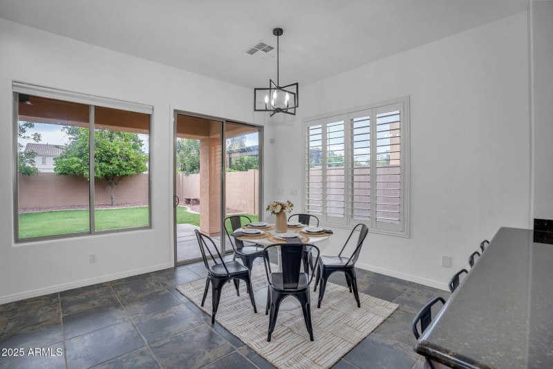 19-web-or-mls-4756 E Ironhorse Rd-19