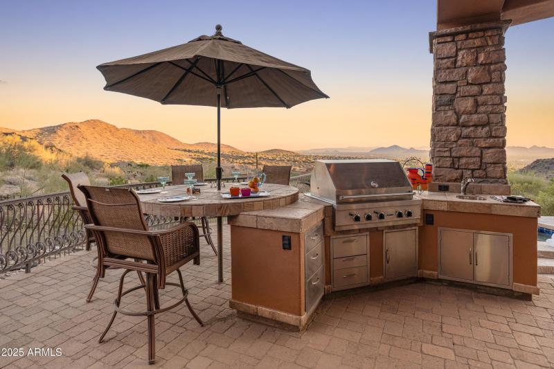Outdoor kitchen