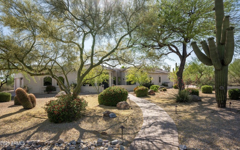 71-22022 N Calle Royale St-71