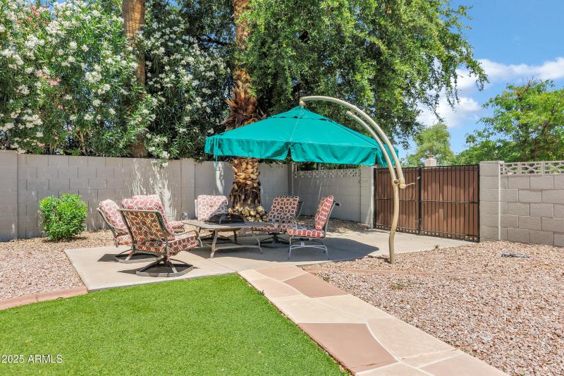 RV Gate with Parking Pad