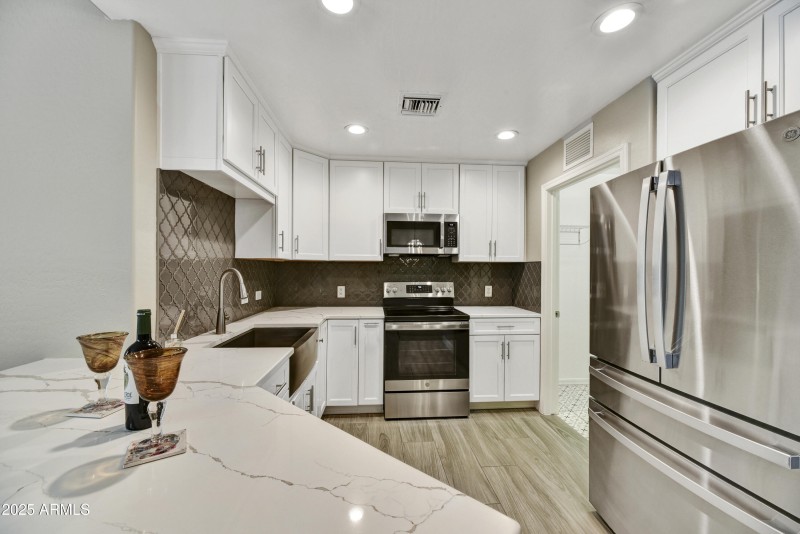 06-Kitchen