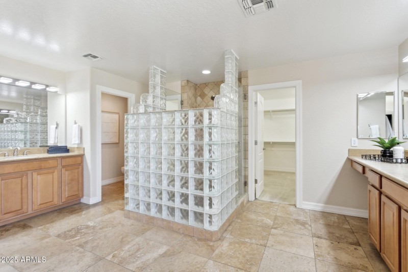 Dual Vanity Primary Bath