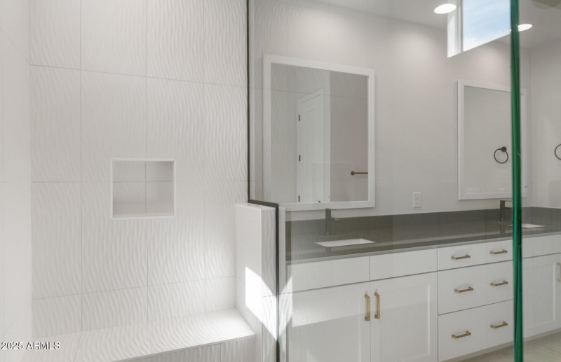 Owners Bath