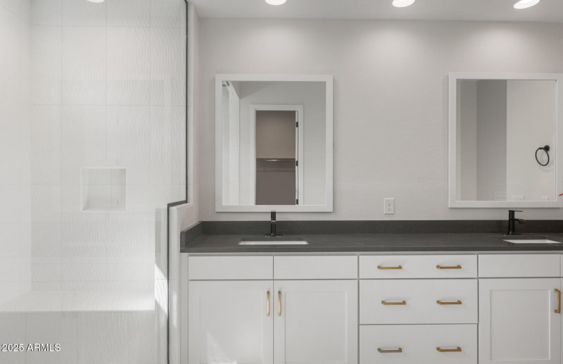 Owners Bath