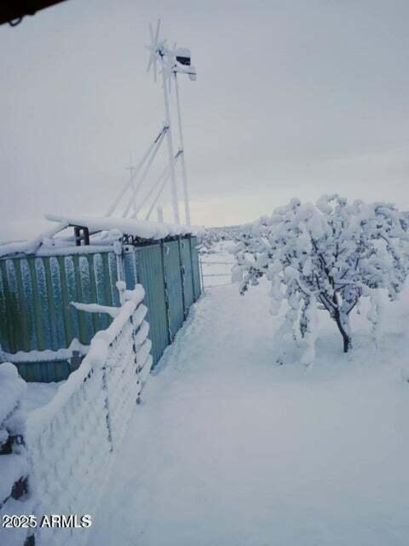 20250422235020833984000000-o