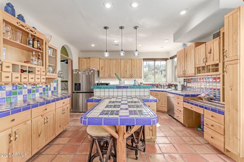 9 - Kitchen