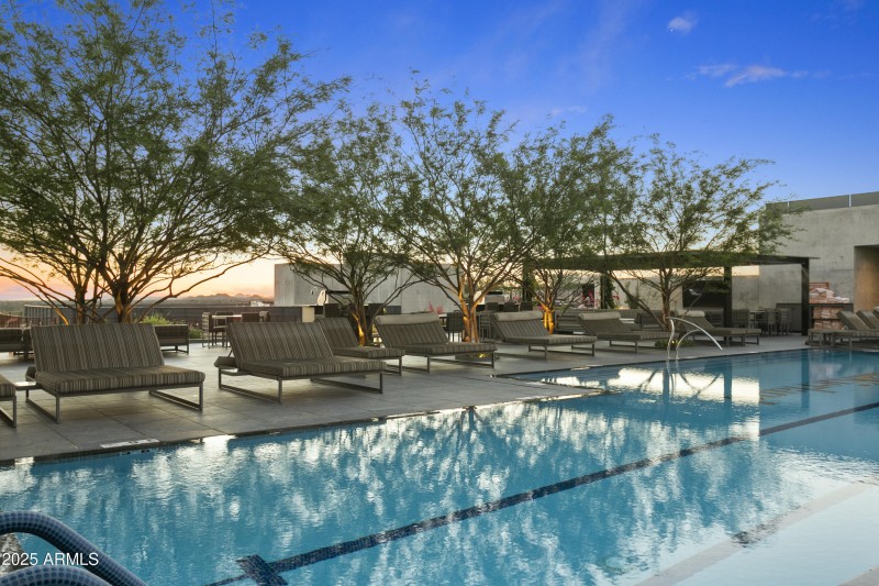 Sky Deck Pool Lounge