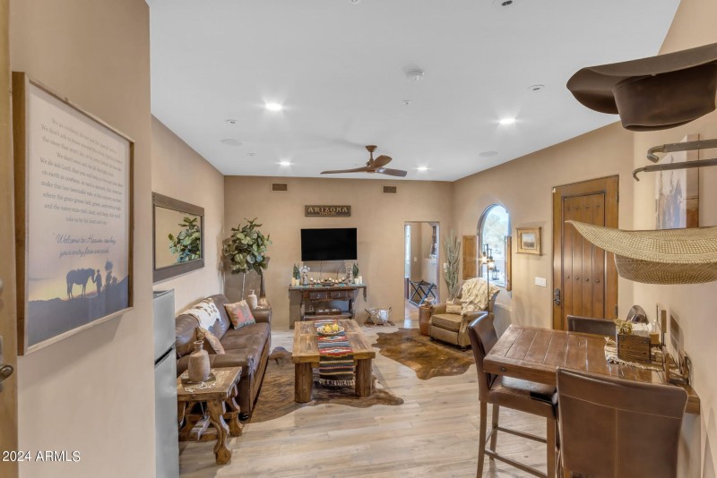 171-web-or-mls-171_202_a4m_jomax