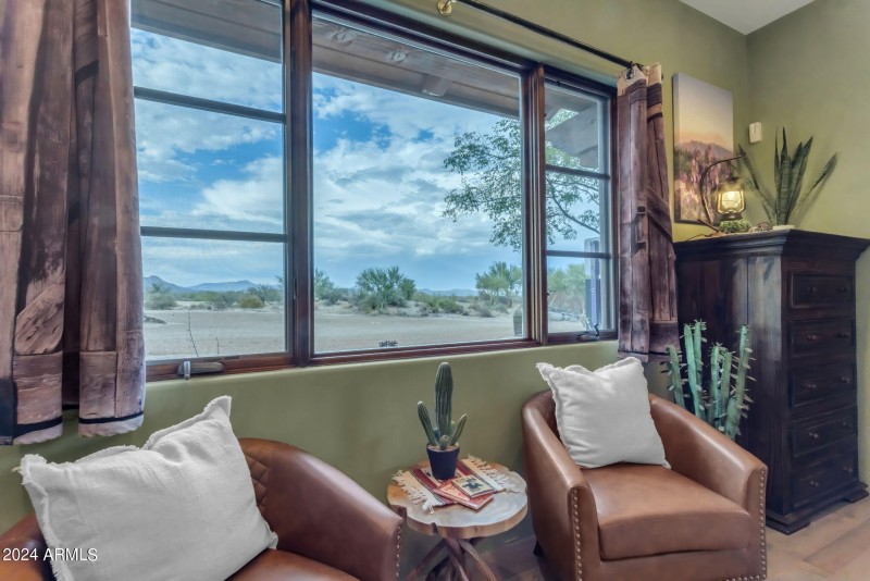 187-web-or-mls-187_250_a4m_jomax