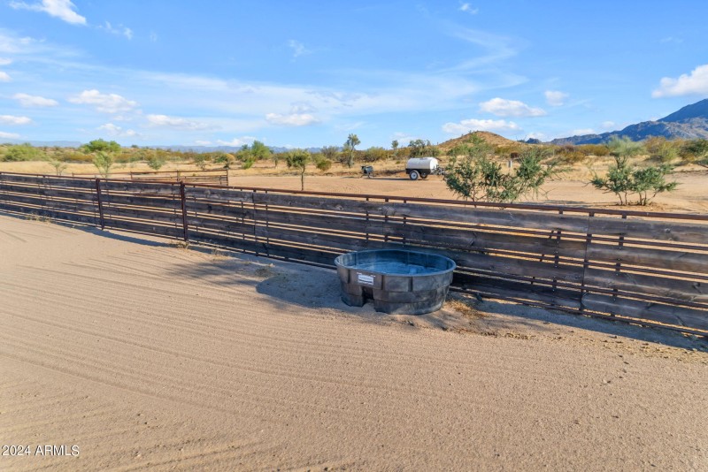 205-web-or-mls-205_298_a4m_ext tw