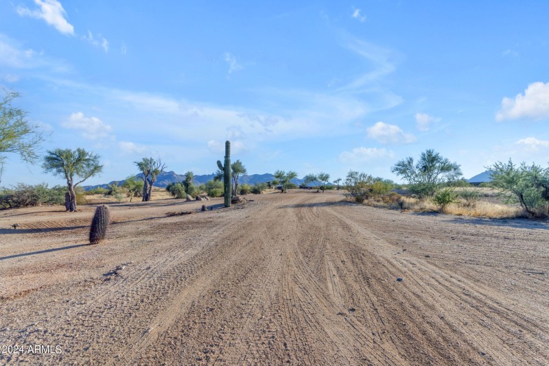 214-web-or-mls-214_339_a4m_ext tw