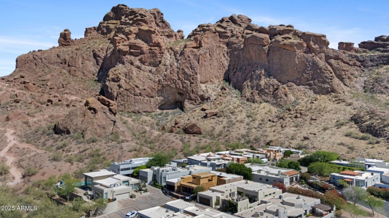 Views of Echo Canyon & Praying Monk