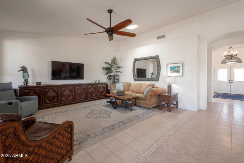 16-web-or-mls-Qp-9962