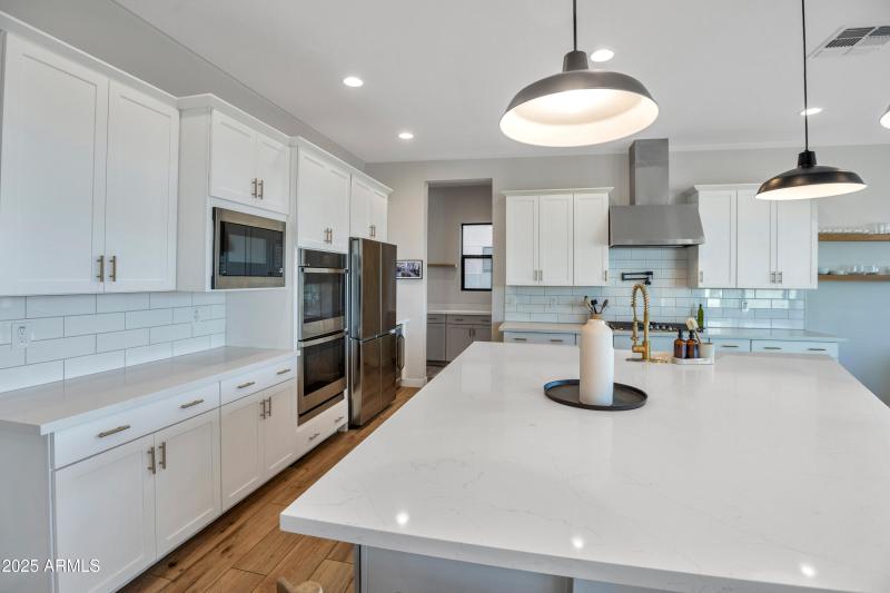 Kitchen - Butler's Pantry