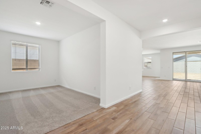 20-web-or-mls-W Cheryl Dr-1405-020