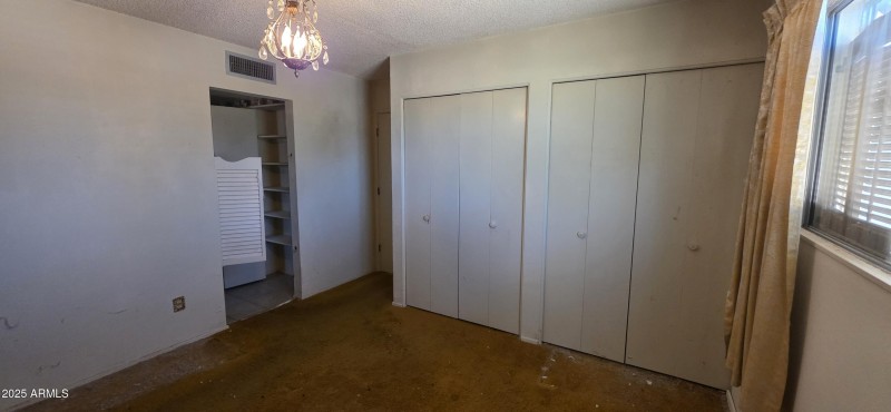 219 North Ford Street