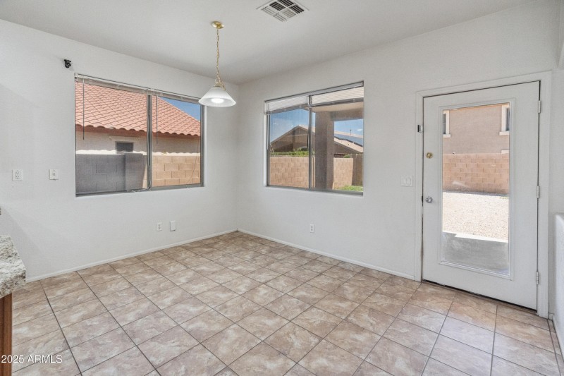 15985 W Bartlett Ave-5