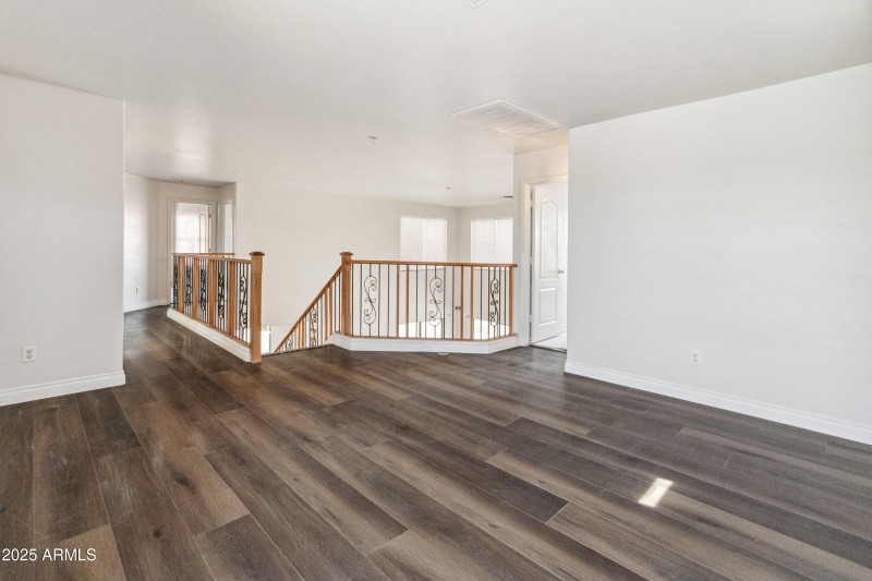 15985 W Bartlett Ave-25