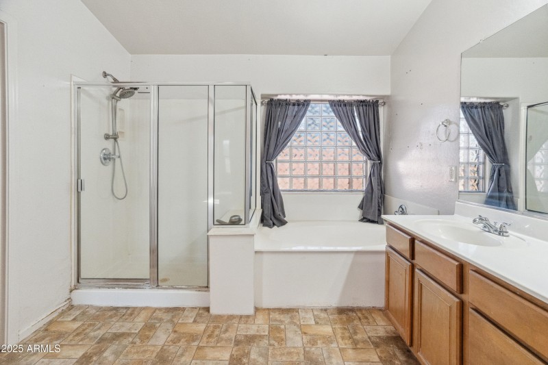 15985 W Bartlett Ave-37