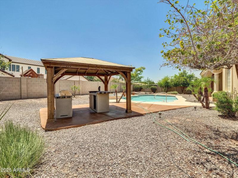 88-8031 W Morten Avenue-88