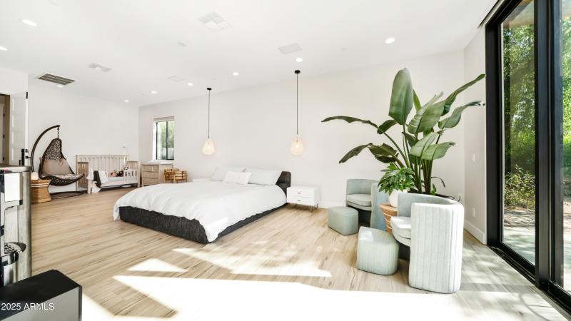 7417 E Paradise Dr - 31